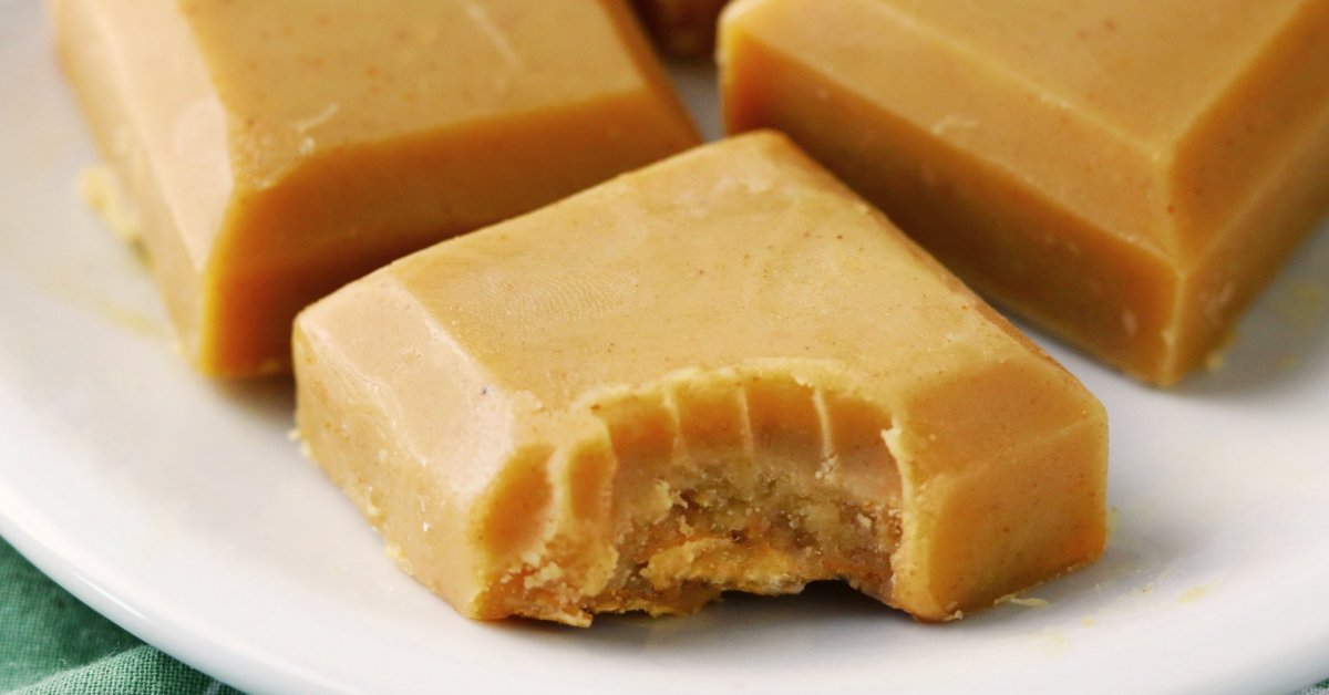 Three Ingredient Vegan Keto Peanut Butter Freezer Fudge – Meat Free Keto